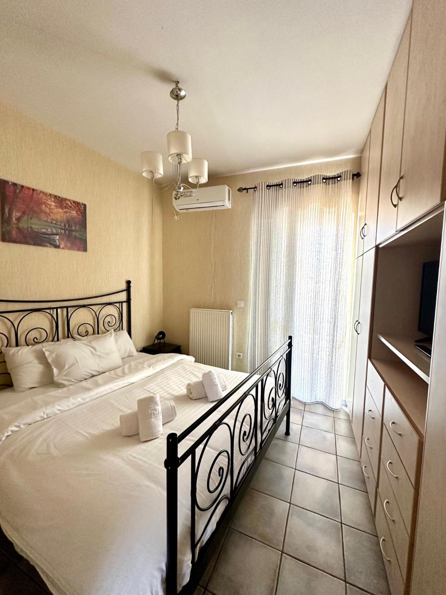 Cozy Apartments Mc Queen Афины Экстерьер фото