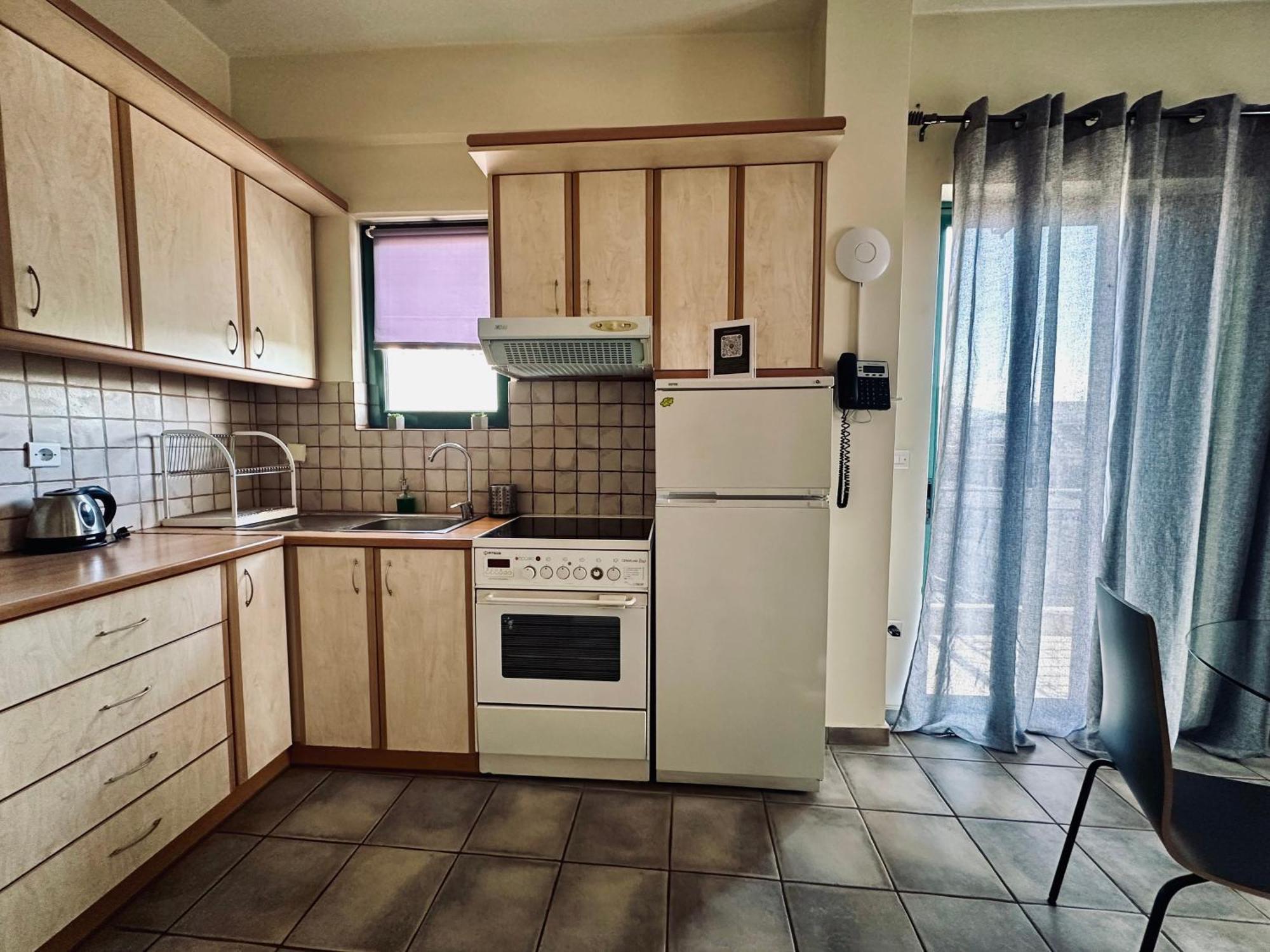 Cozy Apartments Mc Queen Афины Экстерьер фото
