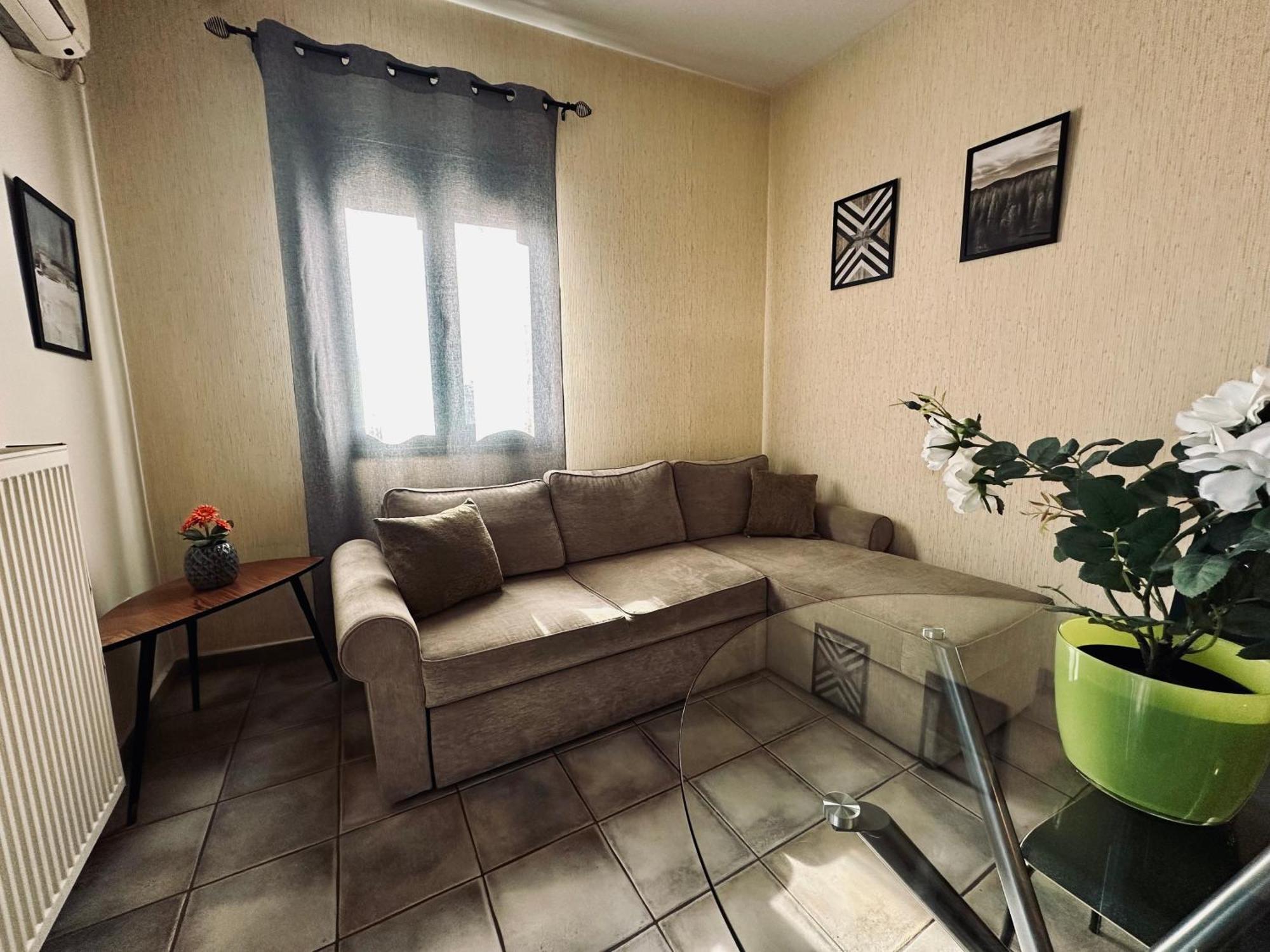 Cozy Apartments Mc Queen Афины Экстерьер фото